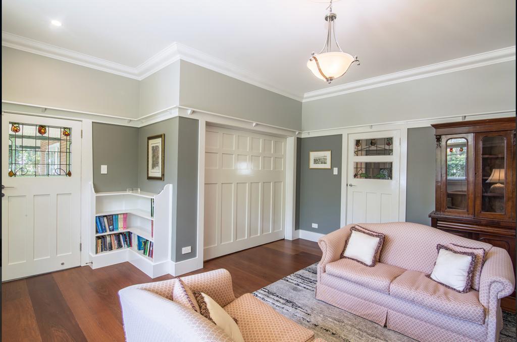 Platinum painting and decorating